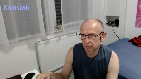 Snapshot of konsiak chatting on May 2, 2026, 8:36 pm Komsiak online show from May 2, 2026, 8:36 pm