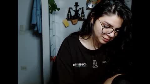 Karoll online show from October 5, 2025, 1:48 am