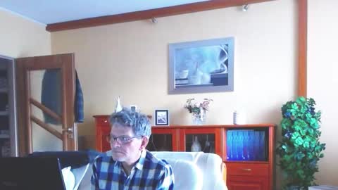 Korek online show from March 3, 2025, 4:14 pm