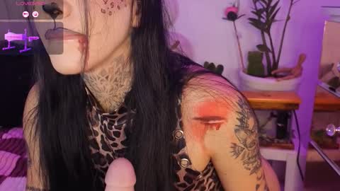 korolova online show from October 7, 2025, 1:47 am