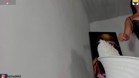 Kortneyhills - Aries online show from November 10, 2025, 4:11 am