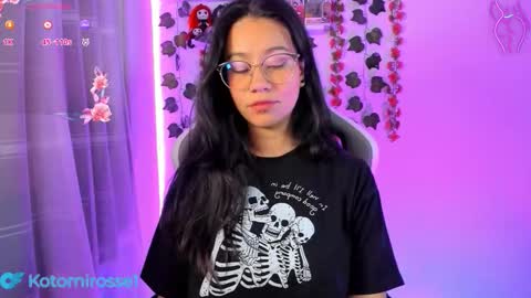 Snapshot of kotomi_rosse chatting on October 19, 2025, 2:12 am Kotomi online show from October 19, 2025, 2:12 am