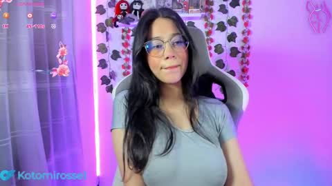 Snapshot of kotomi_rosse chatting on October 23, 2025, 12:21 am Kotomi online show from October 23, 2025, 12:21 am