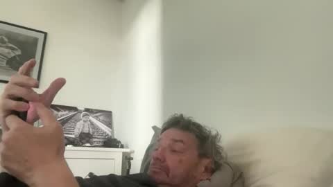 kovapoika online show from October 21, 2025, 11:33 am