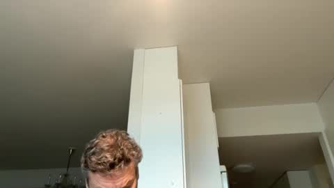 kovapoika online show from March 3, 2026, 12:11 pm