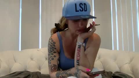 Snapshot of koyoteej chatting on January 27, 2025, 9:55 pm koyoteej online show from January 27, 2025, 9:55 pm