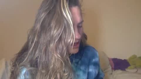 Snapshot of koyoteej chatting on March 12, 2025, 3:24 am koyoteej online show from March 12, 2025, 3:24 am