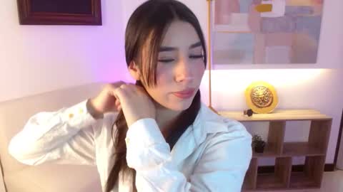 Elizabeth online show from December 20, 2025, 12:23 pm