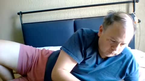 kp_101 online show from April 2, 2026, 7:00 pm