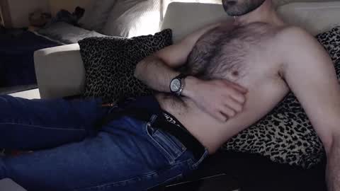 Snapshot of kral_mert chatting on February 14, 2025, 9:53 pm Mert online show from February 14, 2025, 9:53 pm