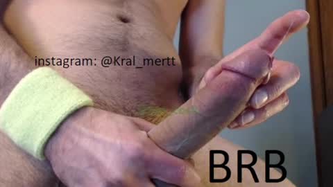 Snapshot of kral_mert chatting on March 3, 2025, 11:33 am Mert online show from March 3, 2025, 11:33 am