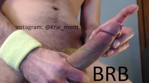 Snapshot of kral_mert chatting on March 4, 2025, 2:21 pm Mert online show from March 4, 2025, 2:21 pm