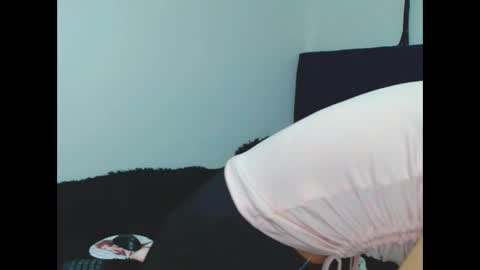 Snapshot of kratos_and_afrodita chatting on October 11, 2025, 6:50 pm kratos_and_afrodita online show from October 11, 2025, 6:50 pm