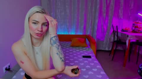 Lisandra online show from January 24, 2025, 8:43 pm