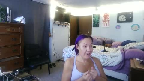 kreamyk420 online show from November 2, 2025, 5:26 pm