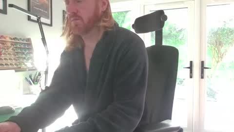 kreestafa182285 online show from April 22, 2026, 8:06 am