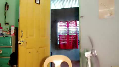 krezikeed online show from April 4, 2026, 1:26 am