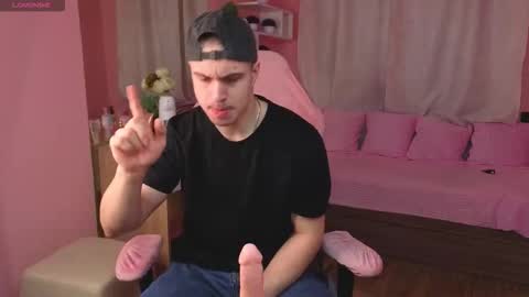 kris_braun online show from March 8, 2026, 11:58 am