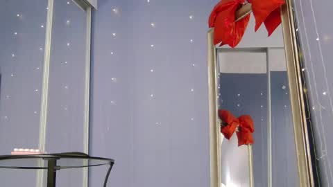 kriskras__ online show from April 13, 2026, 5:13 am