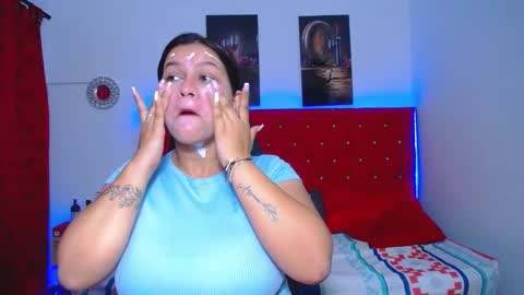 kriss_sweetboobs online show from January 30, 2025, 12:27 pm