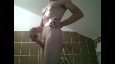 Snapshot of krissifitboy_xxx chatting on December 14, 2024, 6:02 am krissifitboy_xxx online show from December 14, 2024, 6:02 am