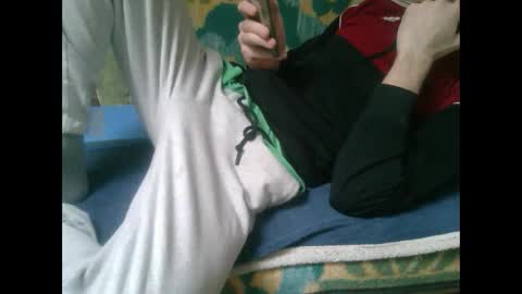 Snapshot of krissifitboy_xxx chatting on December 21, 2024, 11:55 am krissifitboy_xxx online show from December 21, 2024, 11:55 am