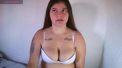 krissone online show from February 5, 2026, 9:30 pm