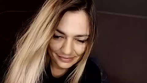 Snapshot of krisssexi chatting on October 7, 2025, 5:26 am KrissSexi online show from October 7, 2025, 5:26 am