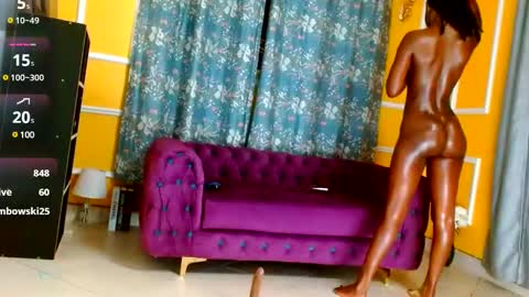 Snapshot of krissy_nile995 chatting on February 16, 2025, 12:21 pm Thaterotic woman online show from February 16, 2025, 12:21 pm