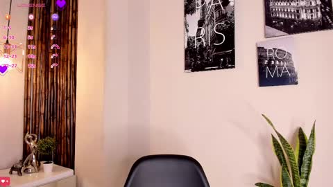 Aria online show from October 1, 2025, 12:22 pm