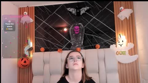 kristal online show from October 20, 2025, 12:38 pm