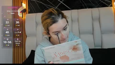 kristal online show from November 9, 2025, 1:31 pm