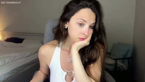 kristallmii_premium online show from May 26, 2026, 7:32 pm