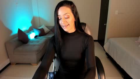 Sophia online show from February 5, 2026, 7:40 pm