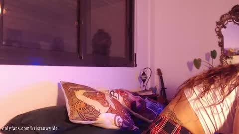 Snapshot of kristenwylde chatting on December 9, 2024, 6:14 pm Kristen Wylde - online show from December 9, 2024, 6:14 pm