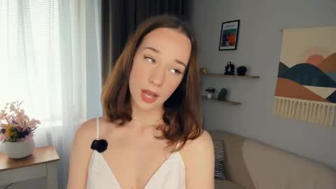 Snapshot of kristi_xo chatting on May 15, 2026, 8:32 am Kristi XO online show from May 15, 2026, 8:32 am