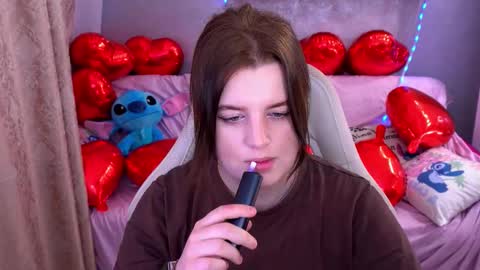 kristifoxy online show from February 9, 2026, 6:17 am