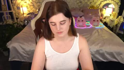 kristifoxy online show from May 20, 2026, 12:44 pm