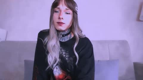 Snapshot of kristinaholland chatting on November 8, 2025, 6:02 am kristina online show from November 8, 2025, 6:02 am