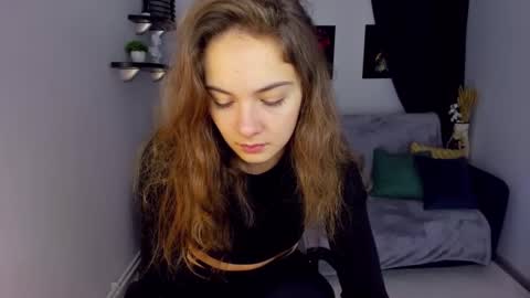 Snapshot of kristinalevis chatting on December 22, 2024, 4:17 pm Kristina online show from December 22, 2024, 4:17 pm