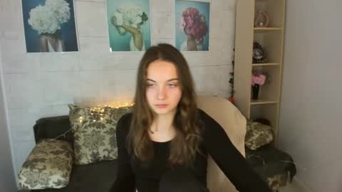 Snapshot of kristinalevis chatting on December 25, 2024, 7:24 pm Kristina online show from December 25, 2024, 7:24 pm