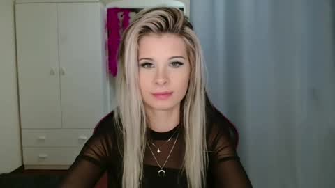 KristineAmore online show from October 30, 2025, 7:25 pm