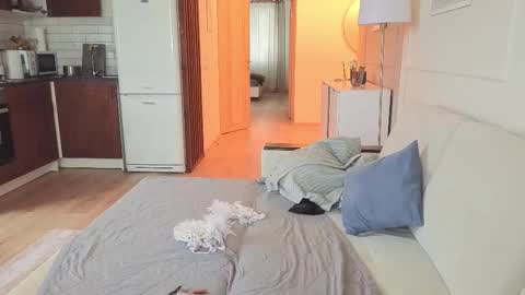 Kristi online show from November 8, 2025, 4:56 am