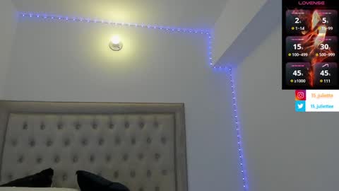 Juliette online show from December 5, 2024, 2:09 am