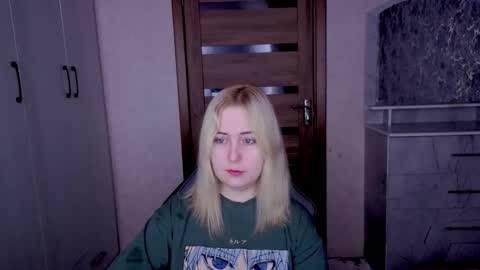 Kristy online show from March 18, 2026, 2:04 am