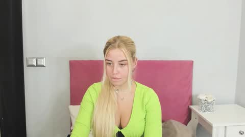 Snapshot of kristyflowers chatting on January 31, 2025, 9:48 am KristyFlowers online show from January 31, 2025, 9:48 am