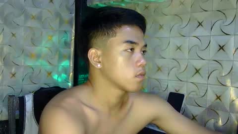 kritthanarkorn online show from April 11, 2026, 6:01 pm