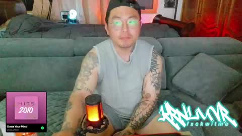 krnluvr online show from April 7, 2026, 2:17 pm