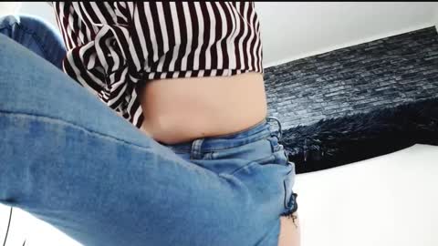 Snapshot of krystal_desire chatting on February 2, 2025, 7:14 pm krystal desire online show from February 2, 2025, 7:14 pm