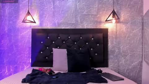 Kystal Taylor online show from October 6, 2025, 1:08 pm